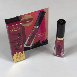 Too Faced Melted Latex Liquified High Shine Lipst.